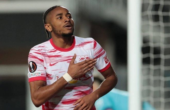 波尔多球员私下讨论未来,传出队内不和谣言的简单介绍 波尔多球员私下讨论未来,传出队内不和谣言的简单介绍